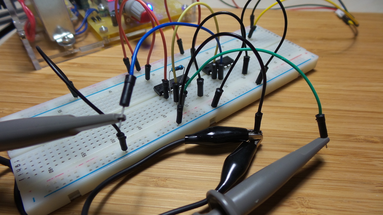 Oscillator_breadboard_build